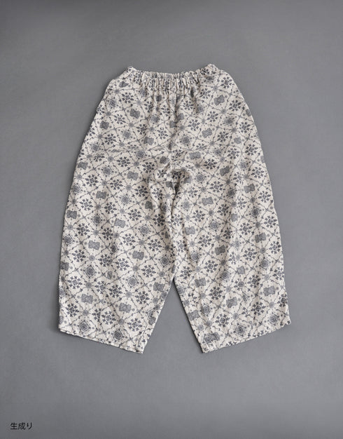 リネンのバルーンパンツ